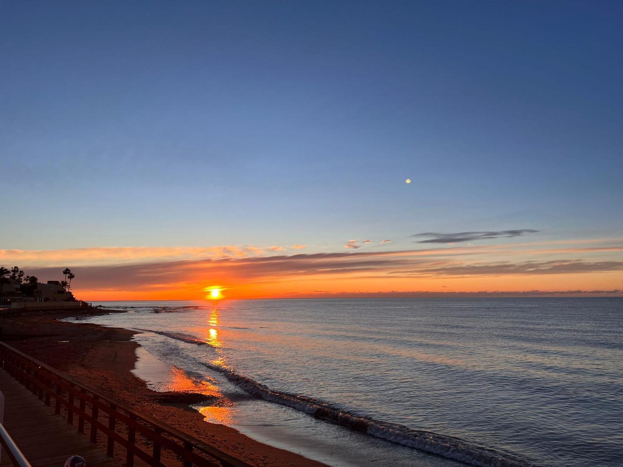 Beach Side Apartments Calahonda Sitio de Calahonda Zewnętrze zdjęcie